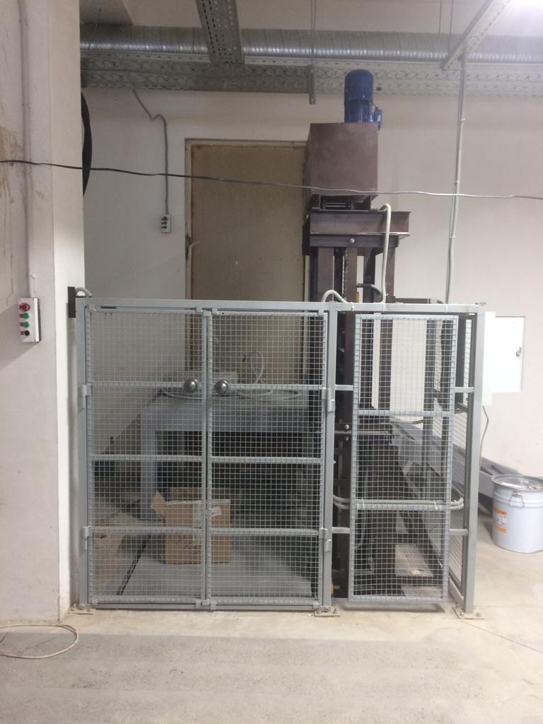 Консольный подъемник, 500 кг, Казань, склад