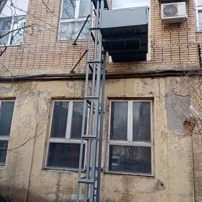 Грузовой подъёмник консольный цепной ПГ-К-500