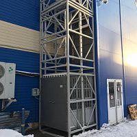 Подъемник грузовой в металлокаркасной шахте, 1000 кг, Саранск